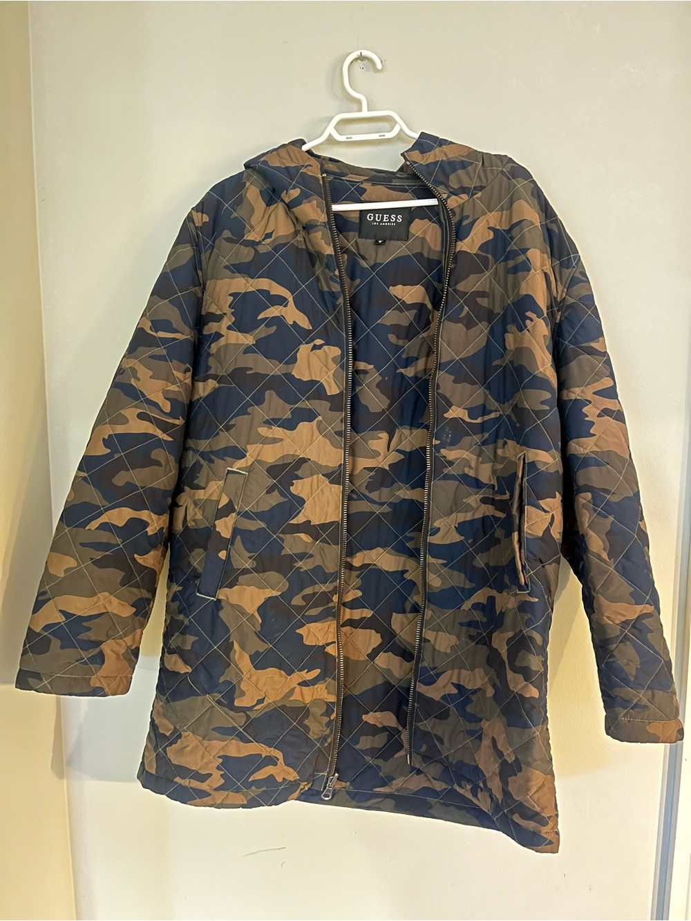 GUESS Camouflage Quilted Jacket in Brown & Navy